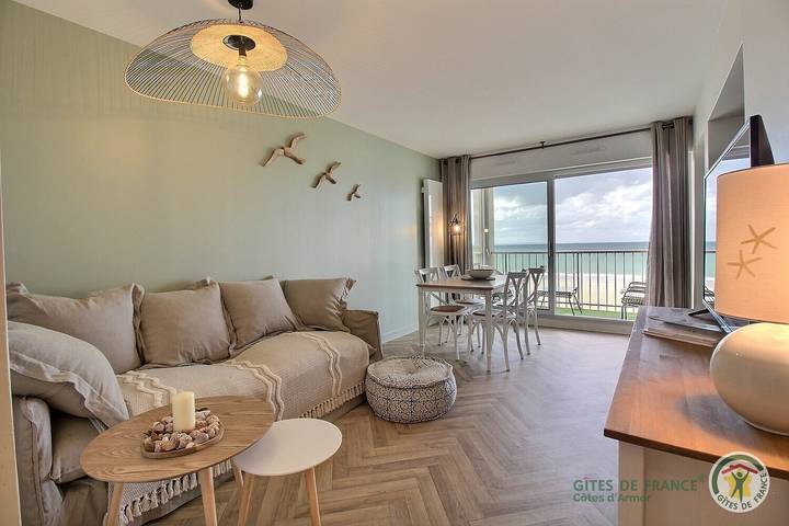 Gîte pour 4 personnes, avec terrasse à Pléneuf-Val-André - 2