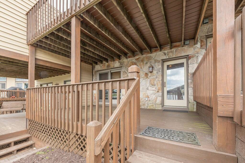 Cozy Cove Retreat w/ Deck & Fireplace in McHenry, Deep Creek Lake