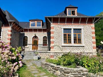 Gîte pour 4 personnes, avec terrasse et vue à Laruns