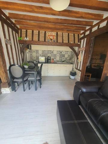 Gîte pour 4 personnes, avec terrasse dans Glos