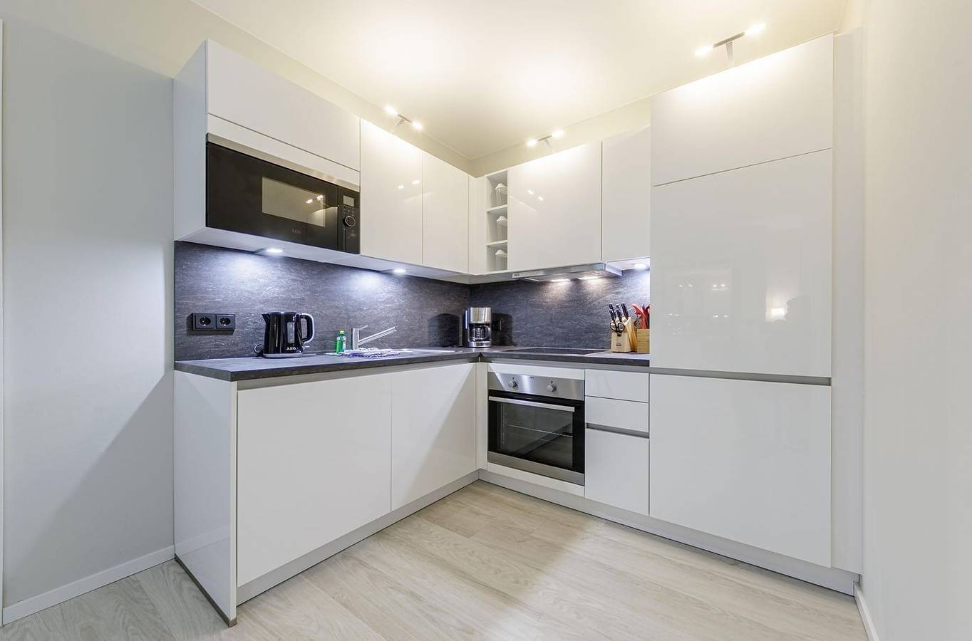 Ganze Wohnung, Zauberhaftes 5- Sterne Ferienapartment Boddenzauber zwischen Ostsee und Bodden in Wustrow, Fischland