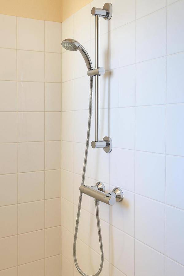 Location de vacances pour 10 personnes, avec piscine ainsi que vue et balcon à Mazeyrat-d'Allier - 3