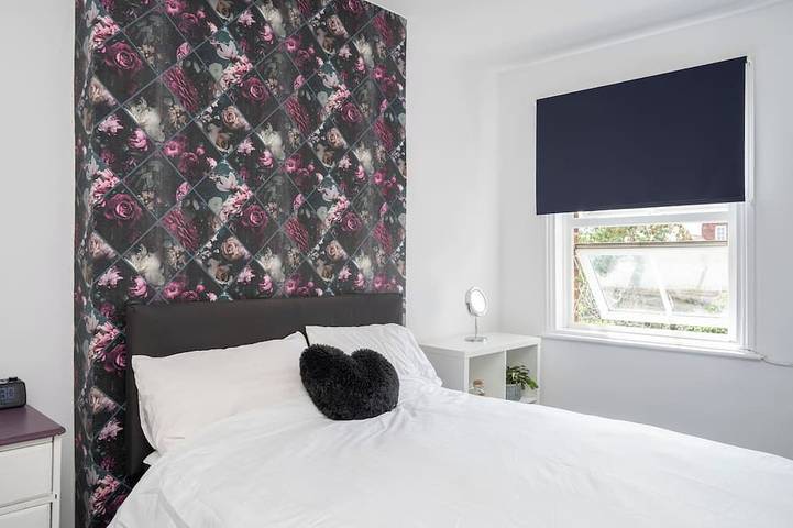 Appartement entier, 2 Bed Flat Near Station With Driveway in Horsham, Sussex de l'Ouest