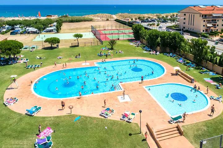 Camping para 4 personas, con Terraza y Piscina en la Costa Brava