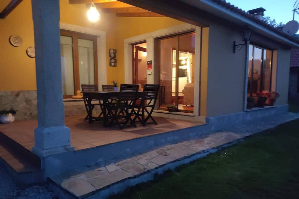 House for 4 people. (Cuncheiro Houses) in Cabana de Bergantiños, Costa da Morte