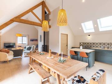 Gîte pour 8 personnes, avec jardin et balcon à Armenteule