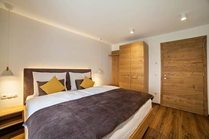 Ganze Wohnung, Ferienwohnung "Engel Stodl" mit Bergblick, A/C, Wlan, Balkon, Sauna & Terrasse in Partschins, Texelgruppe