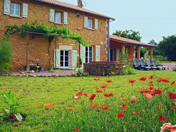 Gîte pour 6 personnes, avec jardin et terrasse à Vitrac-Saint-Vincent