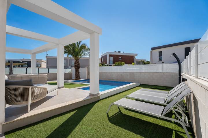 Casa rural para 6 personas, con jacuzzi y balcón en Santa Pola - 3
