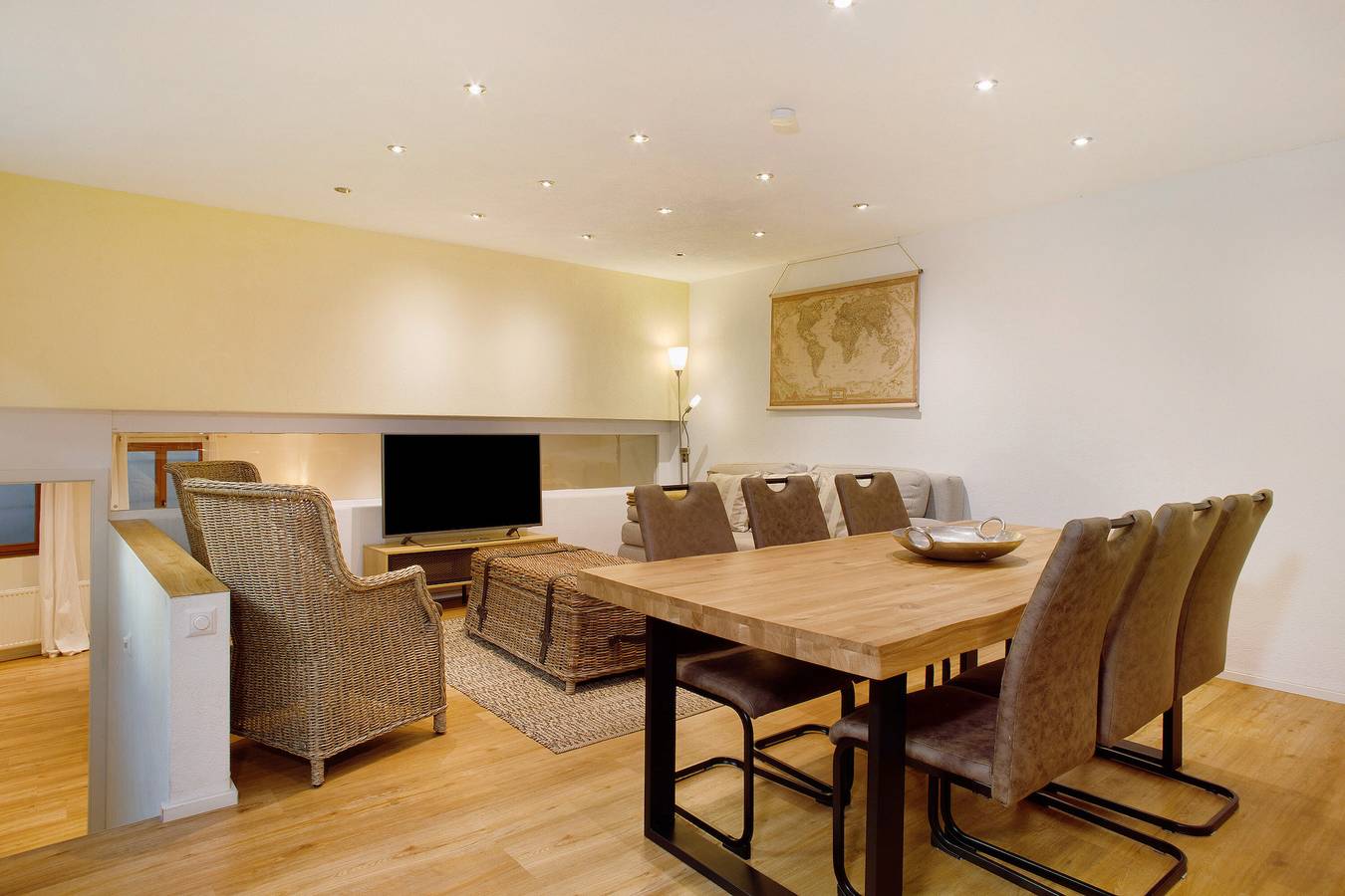 Ganze Wohnung, 'Apartment ehemalige Backstube' mit Gemeinschaftsterrasse und Wlan Souterrain  in Kippenhausen, Immenstaad am Bodensee