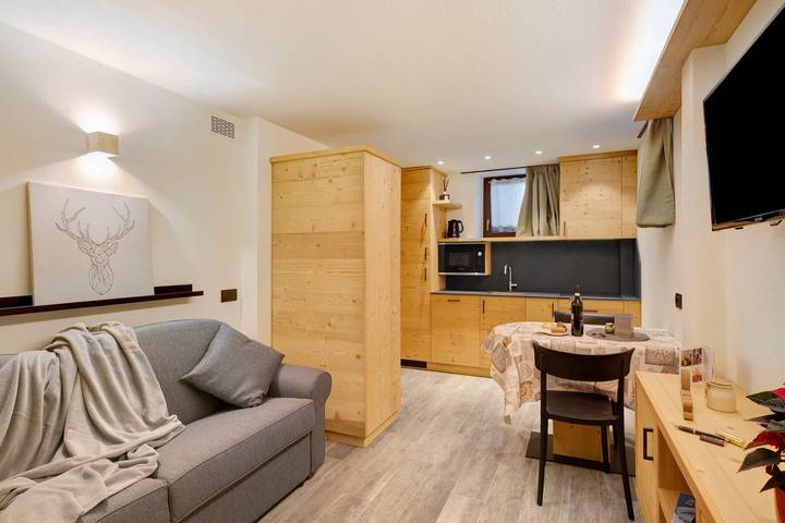 Entire studio, Apartment "Stelo Rosina's Home" in Livigno (Town), Livigno