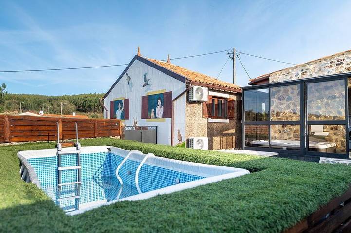 Gîte pour 6 personnes, avec terrasse et jacuzzi