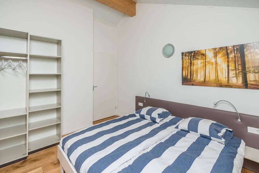Design, geradlinig and geschmackvoll beschreiben das aus 2018 datierende Inselhaus am besten! Aus de in Oude-Tonge, Goeree-Overflakkee
