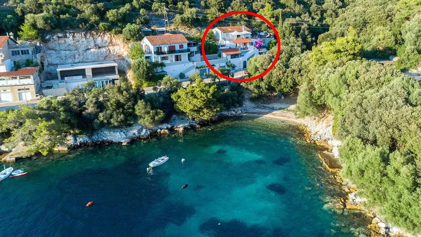 Gîte pour 4 personnes, avec terrasse, animaux acceptés dans Lastovo