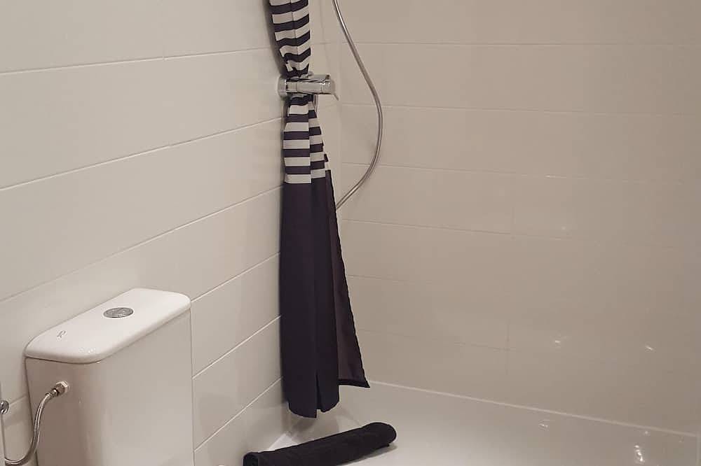 Apartamento entero, Situado en el centro de 3 habitaciones apartamento de invitados, adecuado para 1 a 6 personas in Leipzig, Región de Leipzig