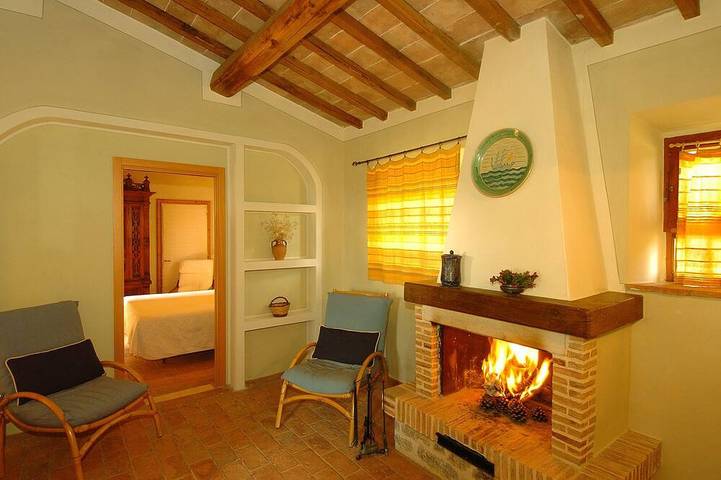 Ferienwohnung für 3 Personen, mit Terrasse und Pool sowie Garten