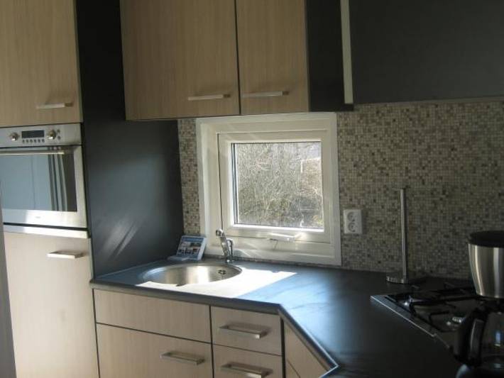 Bungalow für 5 Personen, mit Terrasse und Garten sowie Pool, mit Haustier in Julianadorp - 4