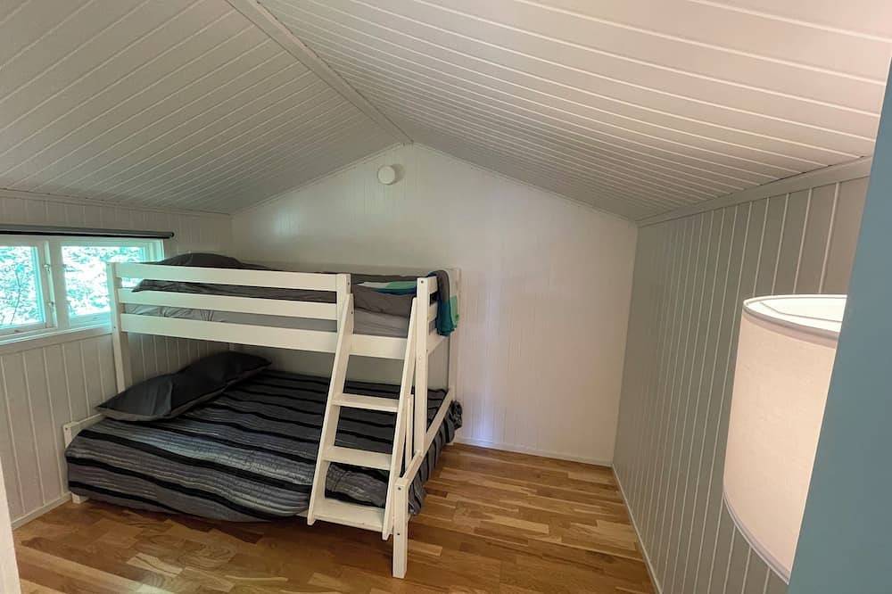 Cozy cabin with Ac in wonderful Uppsala län in Östhammar, Uppsala