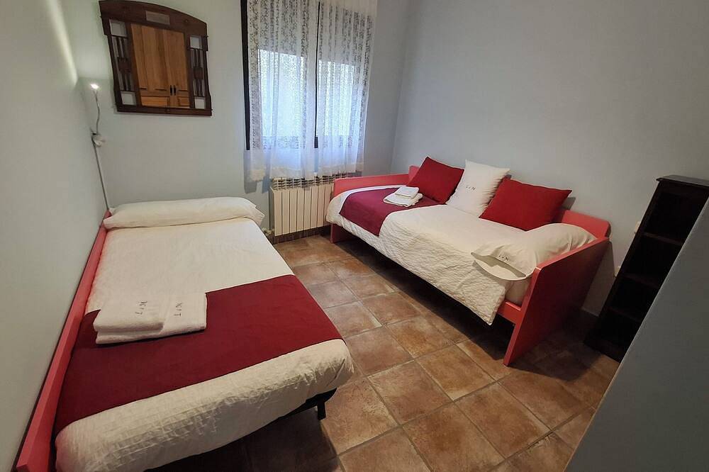 Casa Rural Lar de María, donde los detalles cuentan in Villacastín, Provincia de Segovia