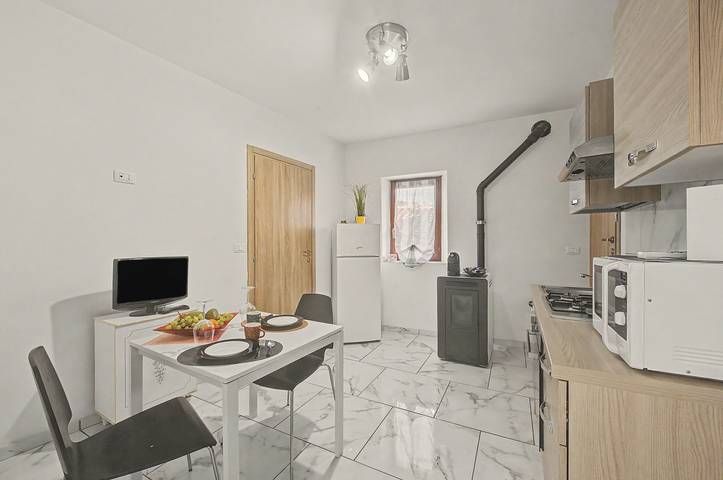 Ganze Wohnung, Wohnung 'Nel Borghetto' mit Gemeinschaftsterrasse, Balkon und WLAN in Ivrea, Canavese
