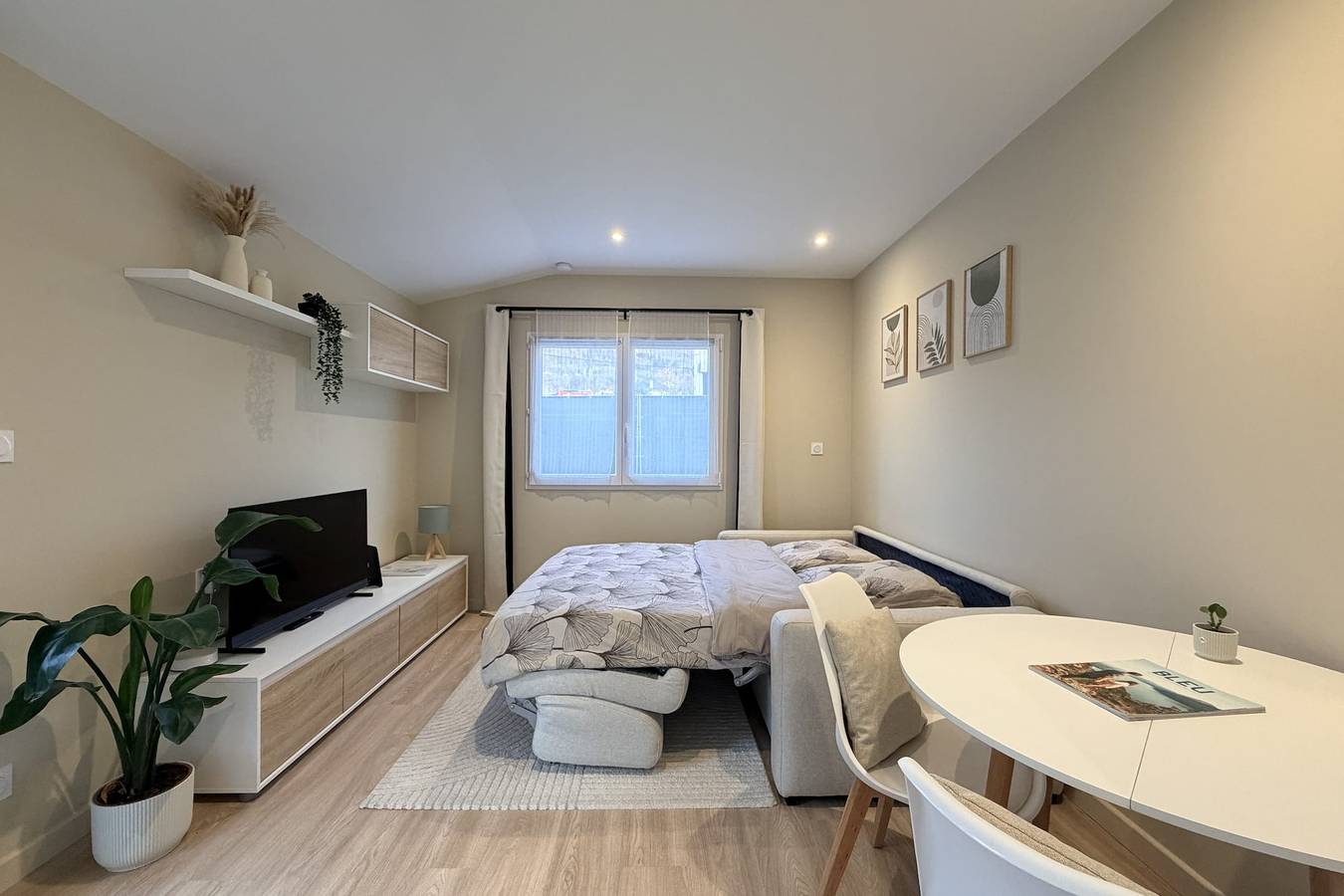 Appartement entier, Joli studio en rez-de-jardin entre lac et montagne in Mouxy, Région de Chambéry