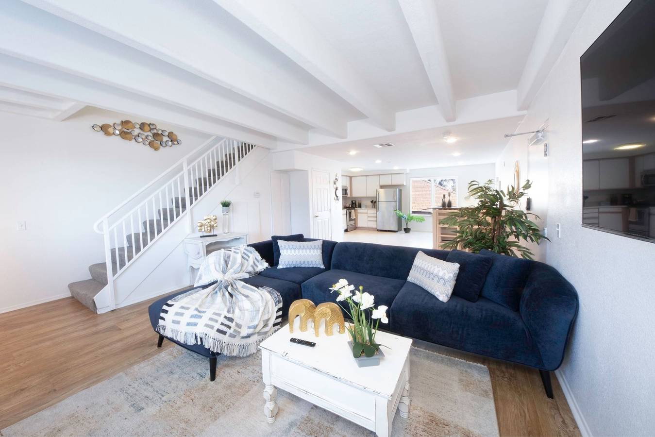 Entire apartment, 201 Urban Retreat just Steps from Little Italy in San Diego, San Diego County