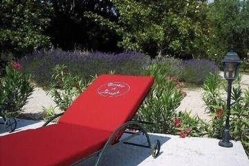 Gîte pour 5 personnes, avec jardin ainsi que piscine et jacuzzi dans les Bouches-du-Rhône