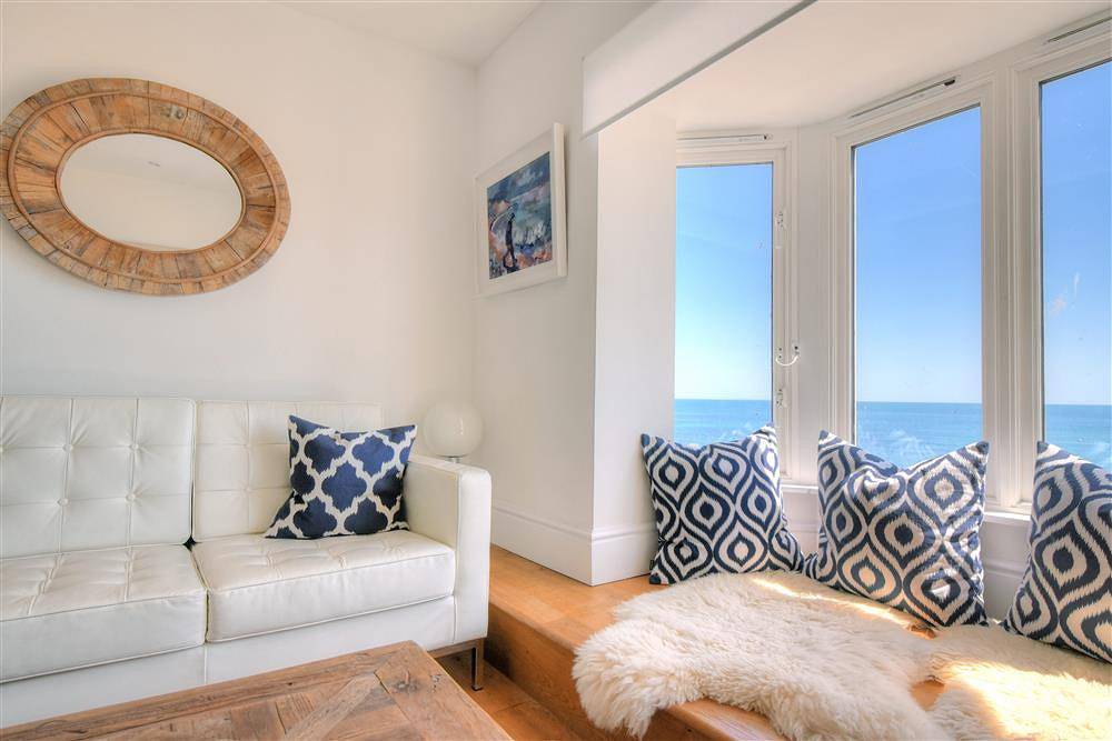 Glamping for 4 People in Lyme Regis, Jurassic Coast