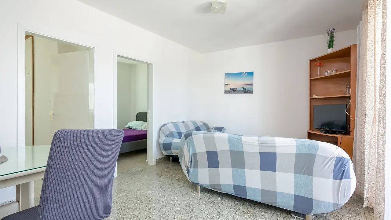Cijeli apartman za odmor, Ferienwohnung für 4 Personen (42 m²) in Slatine in Slatine, Ciovo