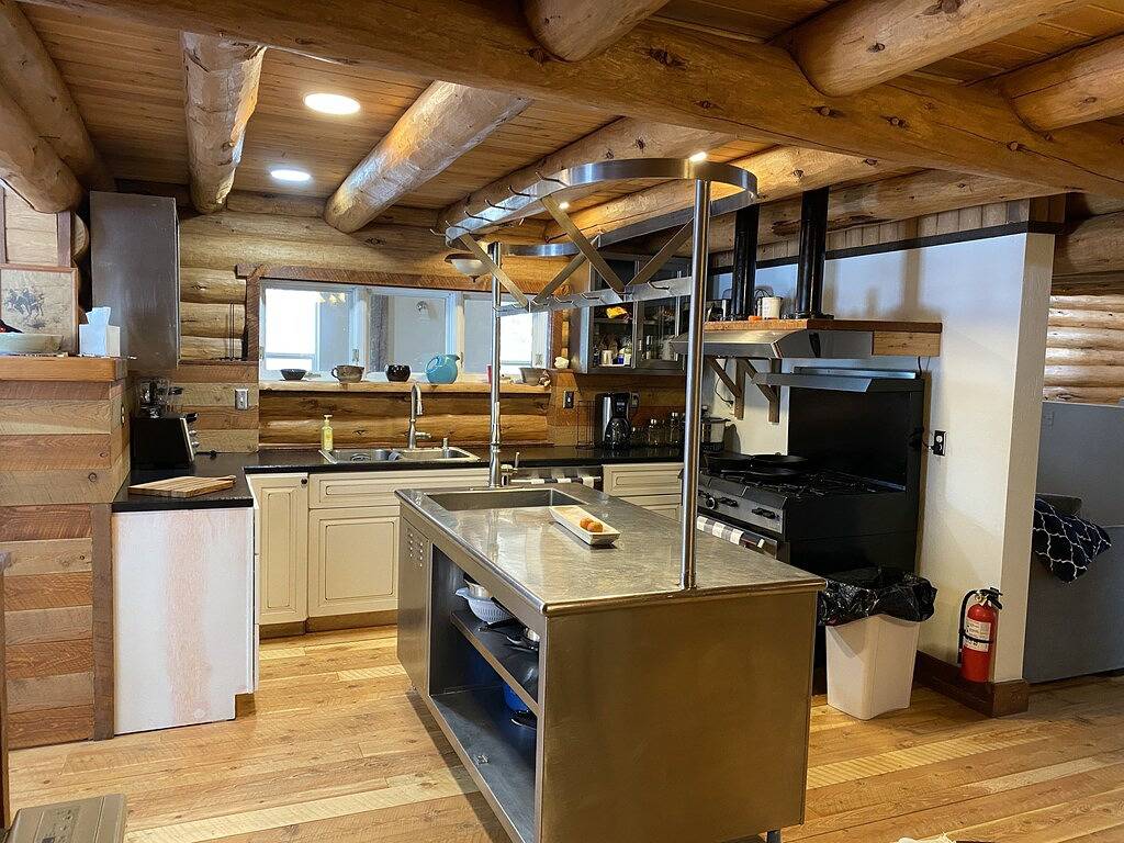 Minutes from Georgetown Lake and Discovery Ski Resort in Anaconda-Deer Lodge County, Discovery Ski Area