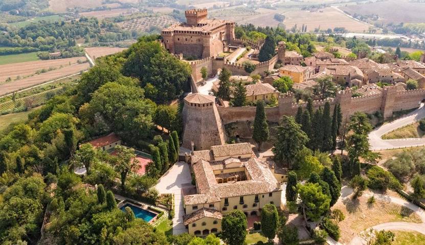 Appartamento per 2 persone, con Idromassaggio e Terrazza nonché Giardino e Piscina a Gradara