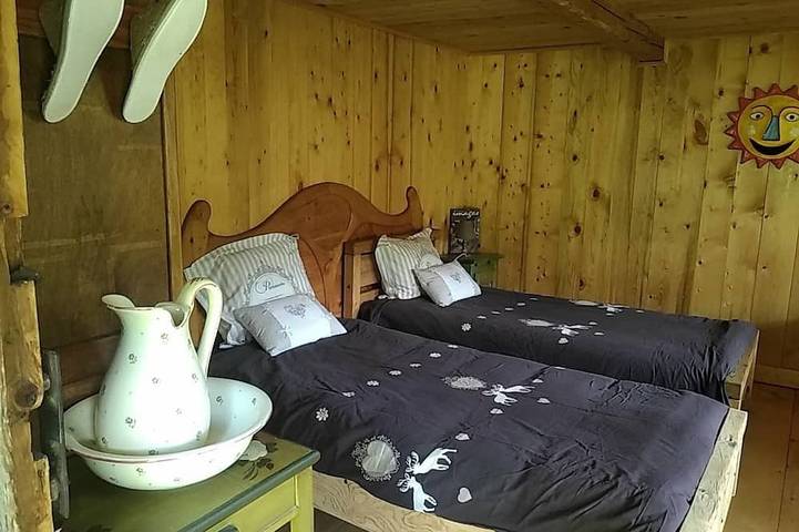 Gîte pour 6 personnes, avec jardin à Saint-Nicolas-la-Chapelle - 2