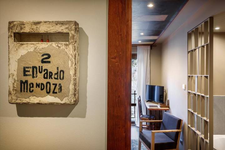 Hôtel pour 2 personnes, avec vue ainsi que vue sur le lac et terrasse à Sallent de Gállego - 2