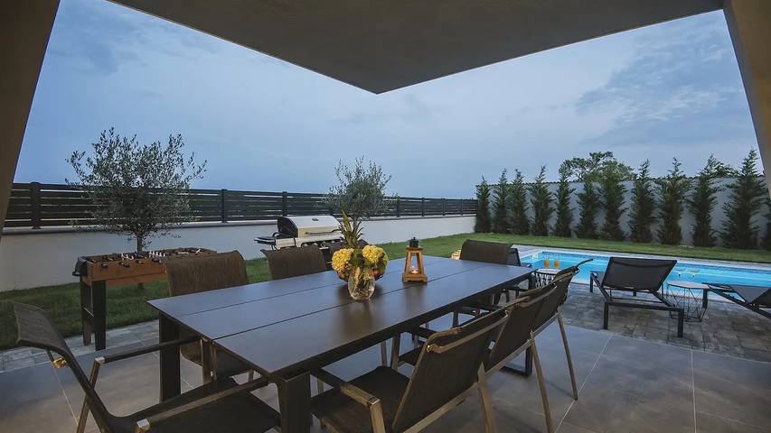 Villa für 8 Personen, mit Garten und Pool - 1