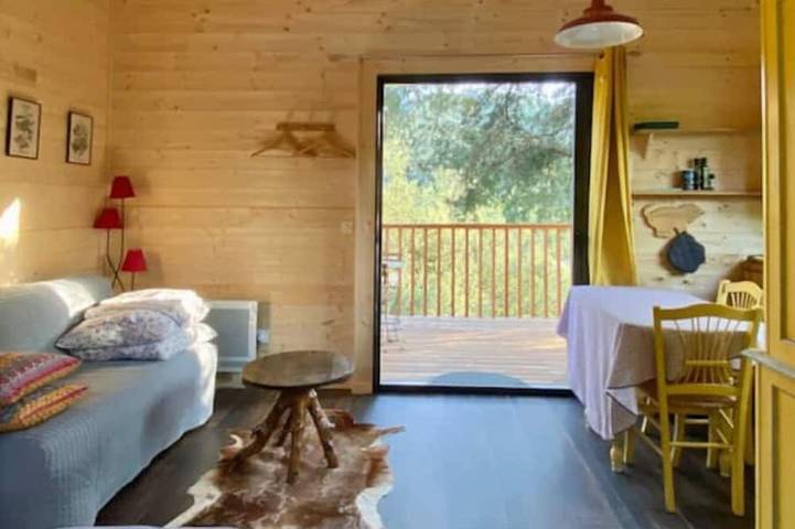 Cabane en bois pour 4 personnes, avec terrasse et jardin, animaux acceptés en Ardèche - 4