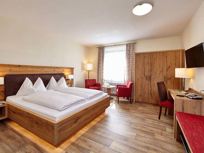 Aura Hotel Saulgrub Gmbh - Einzelzimmer Standard in Saulgrub, Bayerische Alpen