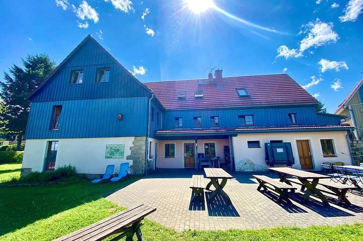 Ferienwohnung für 5 Personen, mit Terrasse und Garten in Hinterhermsdorf