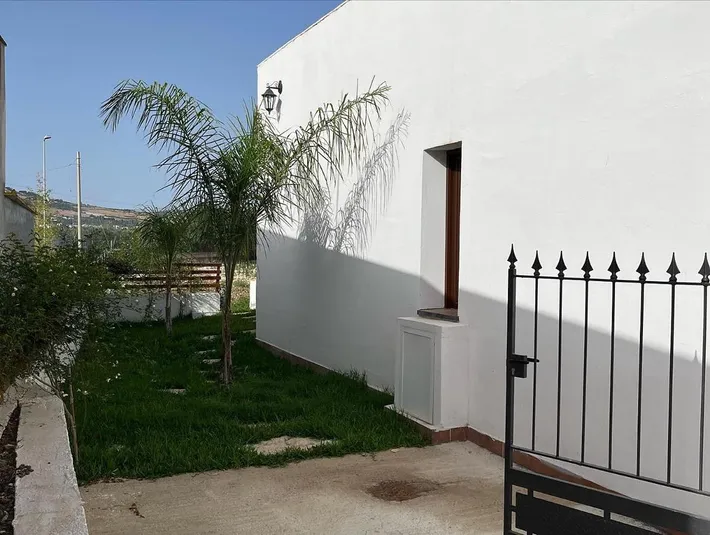 Casa de familia para 2 personas, con piscina y jardín - 1