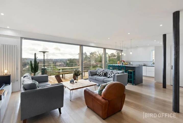 Maison de vacances pour 10 personnes, avec Balcon et Terrasse ainsi que Jardin et Vue sur le lac à Bois-Colombes
