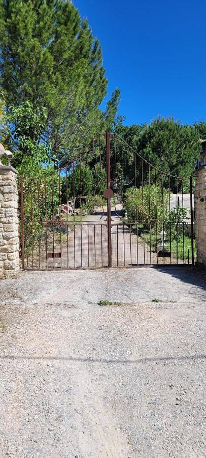 Ganze Wohnung, Two-Bedroom Apartment in Pierrevert, Regionaler Naturpark Luberon