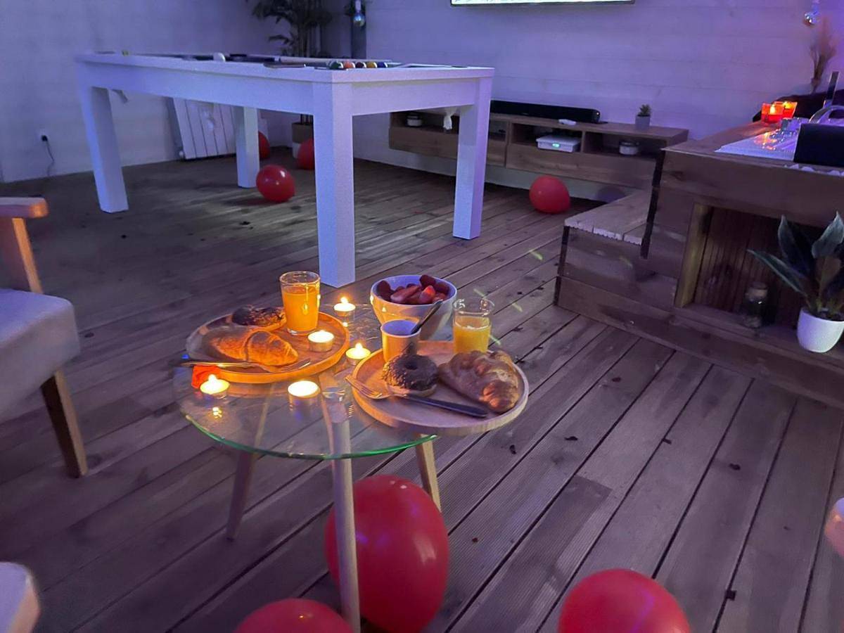 Appartement entier, One-Bedroom Apartment in Aubière, Parc naturel régional des Volcans d'Auvergne