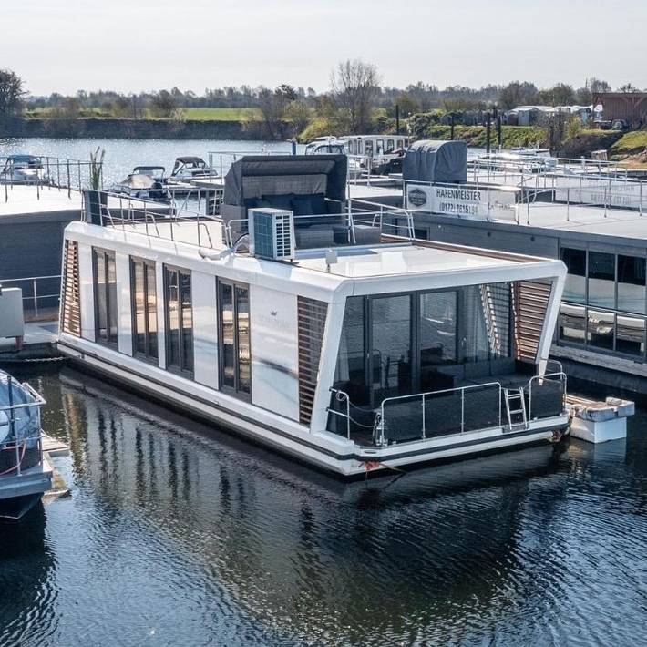 Ferienwohnung für 4 Personen, mit Terrasse und Ausblick sowie Seeblick in Mitte Bremen
