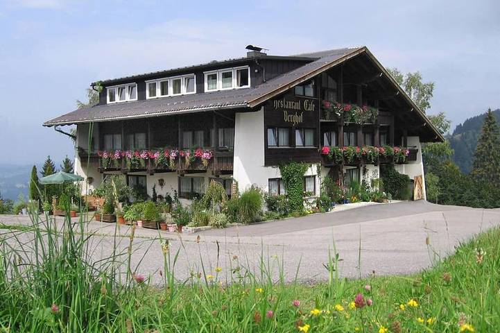 Vacation rental for 32 people in Vorarlberg