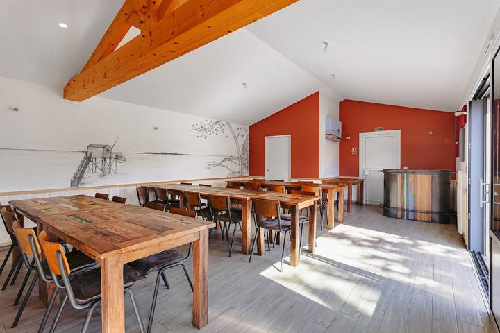 Location de vacances pour 24 personnes, avec jardin à La Jarrie - 4