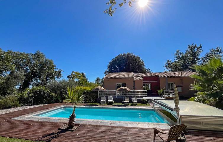 Location de vacances pour 6 personnes, avec jardin ainsi que piscine et terrasse, animaux acceptés à Peymeinade - 3