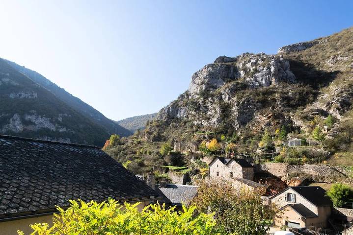 Gîte pour 4 personnes, avec piscine et terrasse à La Malène - 2