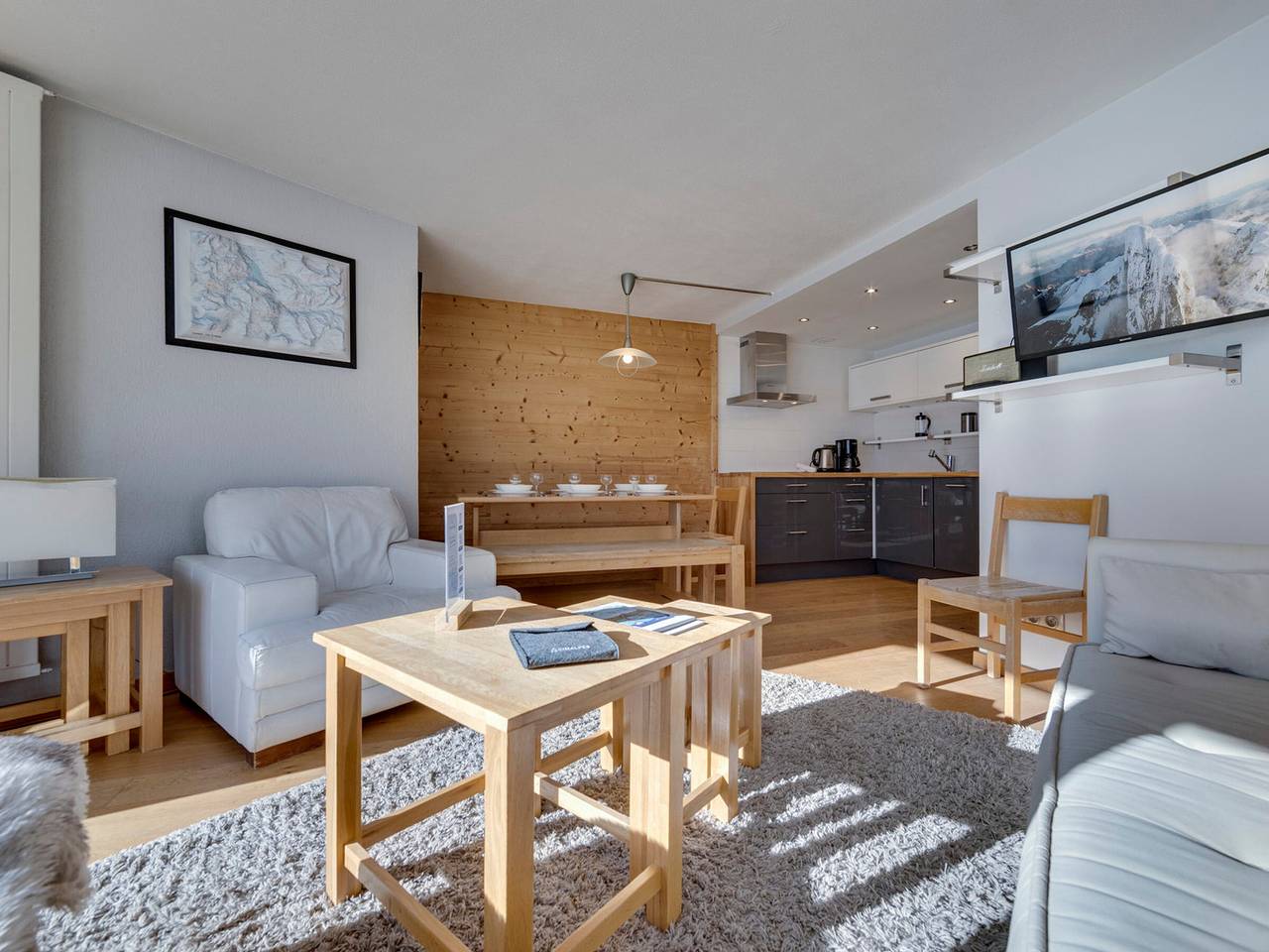 Entire apartment, 4-room apartment for 6 in Tignes with Wi-Fi in Tignes, Massif de la Vanoise