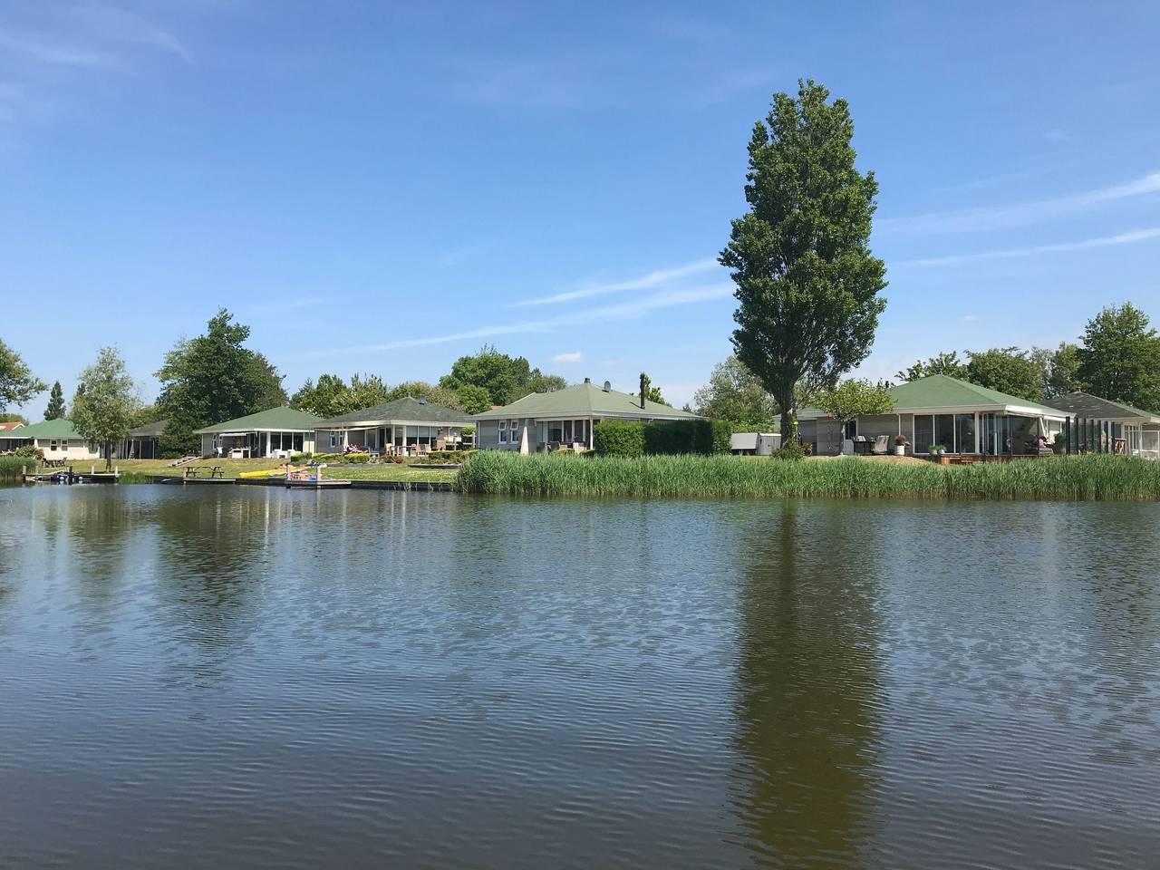 Fh Satijnduiker in Makkum, Ijsselmeer