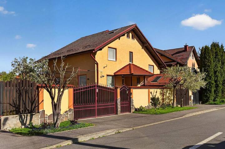 Gîte pour 3 personnes, avec jardin ainsi que vue et sauna dans Poiana Brasov - Brasov - 2