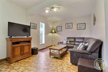 Gîte pour 8 Personnes dans Hirel, Région de Saint-Malo, Photo 1